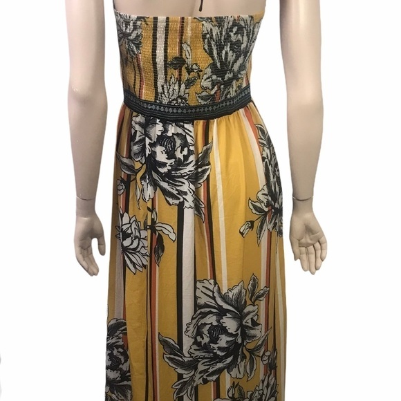 Jealous Tomato Yellow Floral Multicoloured Graphic Smocked Halter Maxi D… - Picture 11 of 16